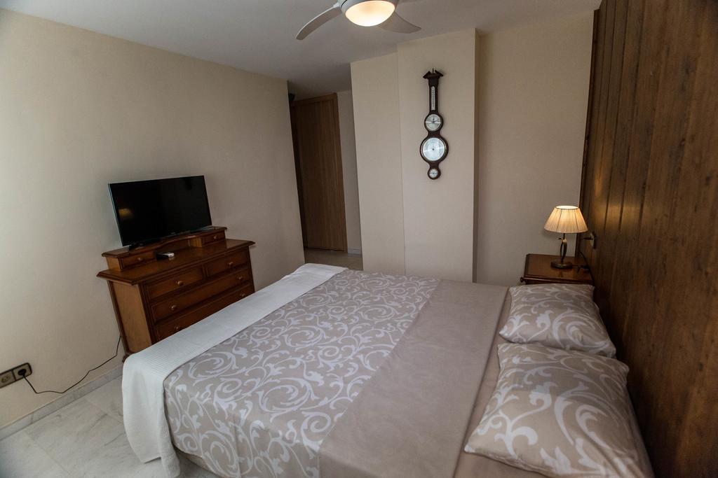 Deluxe Sea View Apartments 托雷莫利诺斯 外观 照片