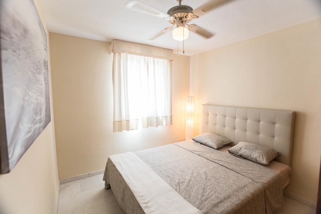 Deluxe Sea View Apartments 托雷莫利诺斯 外观 照片