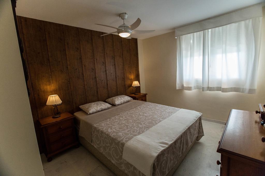 Deluxe Sea View Apartments 托雷莫利诺斯 外观 照片