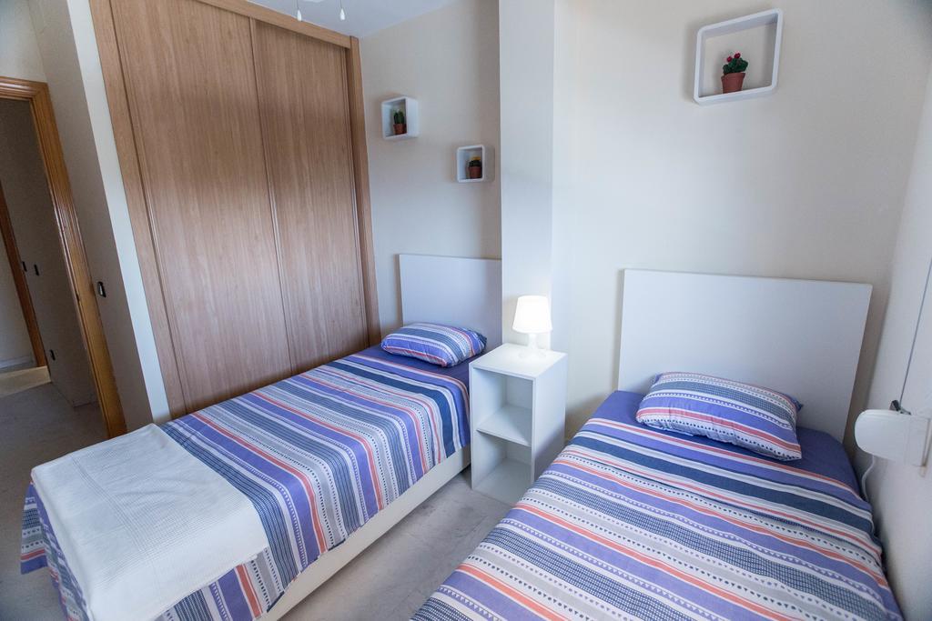 Deluxe Sea View Apartments 托雷莫利诺斯 外观 照片